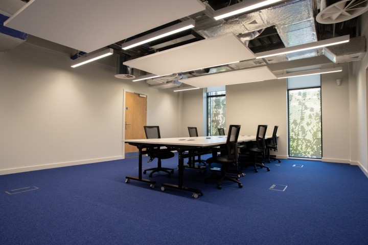 Swît 4 image 1 of 1